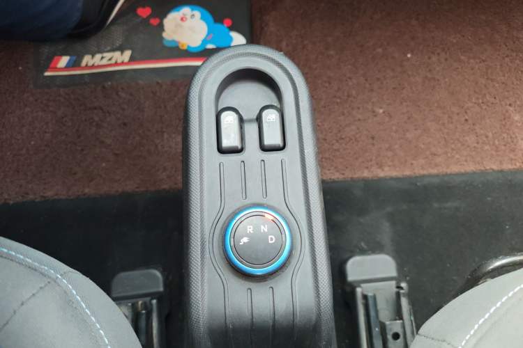 Used Wuling Hongguang MINIEV 2020 Freedom Version Lithium Iron Phosphate Gear Lever