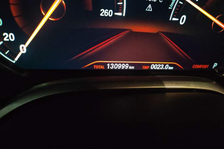 Used BMW 7 Series 2016 740Li Luxury Edition Odometer Close Up