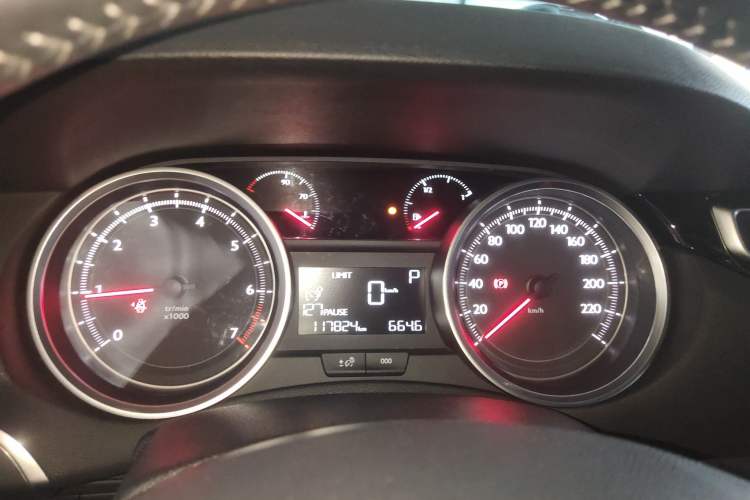 Used Peugeot 408 2016 1.6T Automatic Luxury Edition Instrument Cluster