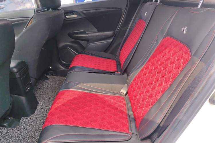 Used Honda Fit 2018 1.5L CVT Comfort Sunroof Version