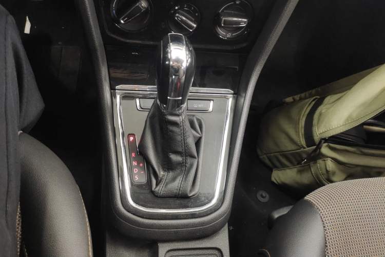 Used Volkswagen C-TREK 2017 1.6L Automatic Comfort Model
