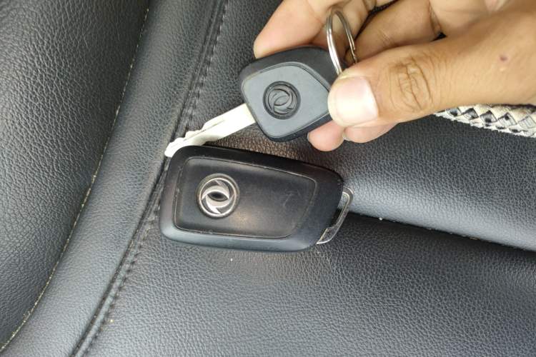 Used Dongfeng Aeolus AX4 2017 1.6L DCT Trendy Style