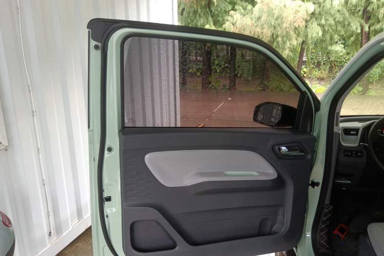 Used Wuling Hongguang MINIEV 2021 Macaron Premium Model – Lithium Iron Phosphate