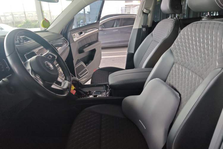 Used Volkswagen Teramont X 2020 330TSI Two-Wheel-Drive Luxury Edition Left Front Seat