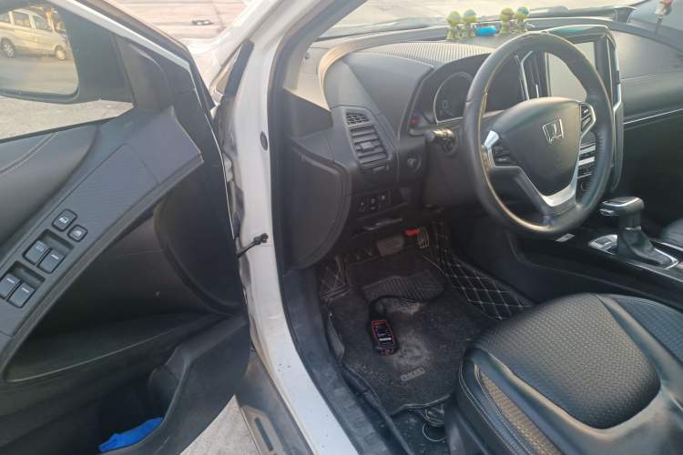 Used Luxgen U6 SUV 2017 Revised Version 1.6T Fashion Edition
