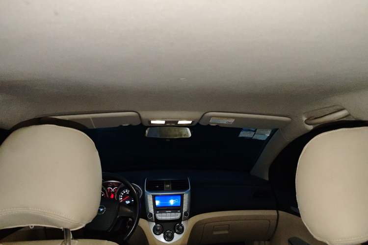 Used Haima M3 2013 1.5L Manual Base Version Headliner