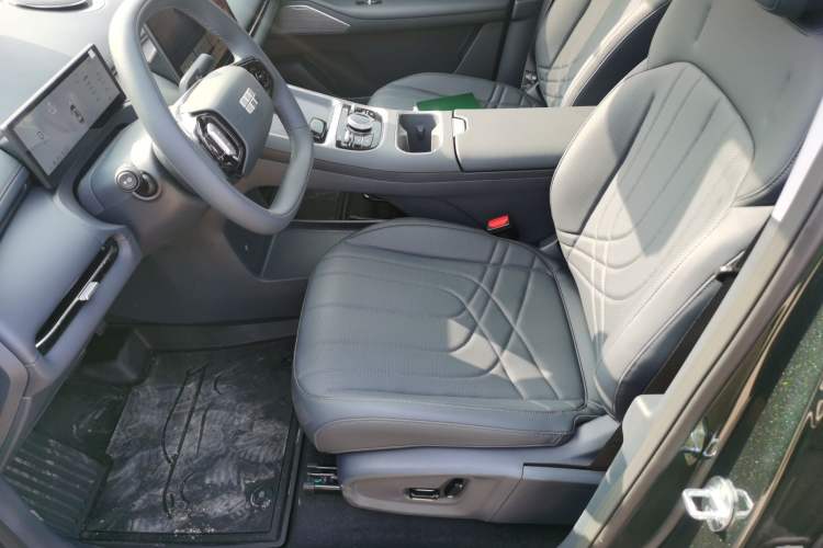 Used Geely Galaxy Xingjian 7 EM-i 2026 Model 135km Smart Navigation Version Left Front Seat