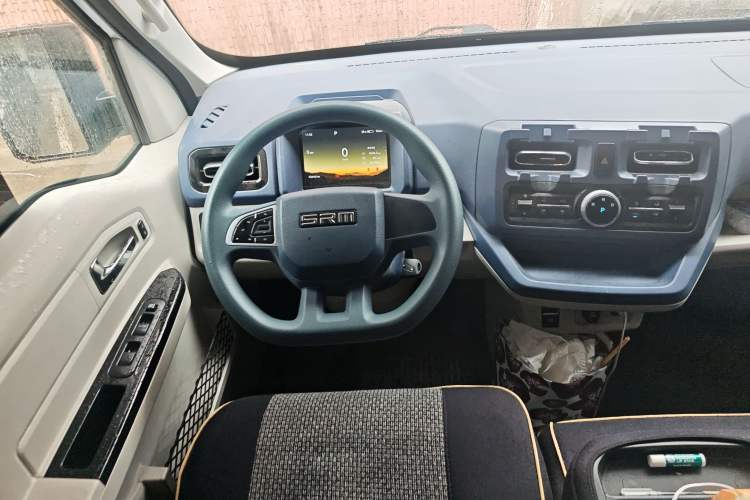 Used SRM New Energy E3L 2024 Standard 6-Seater Bus
