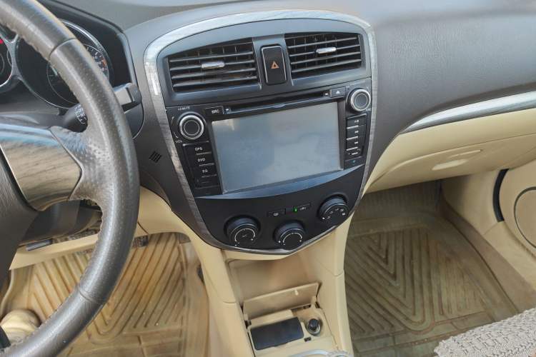 Used Haima Puxima 2012 1.6L Manual 7-Seater Adventure Edition
