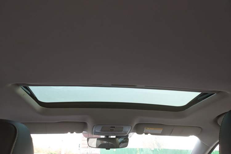 Used Roewe i6 MAX 2020 300TGI Automatic Sporty Cool Edition