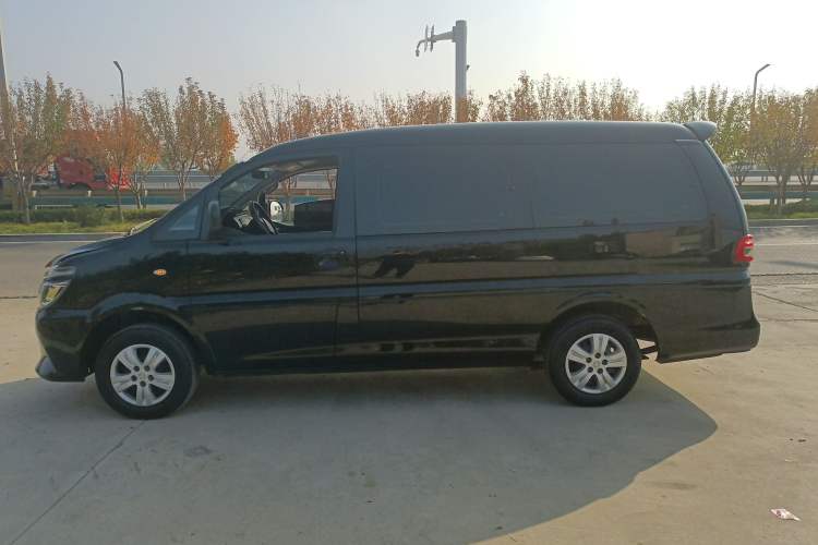 Used FORTHING Lingzhi 2021 M5L 2.0L Utility Model