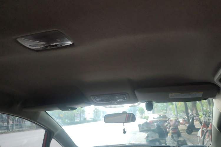 Used Honda Fit 2008 1.3L automatic comfort version Headliner