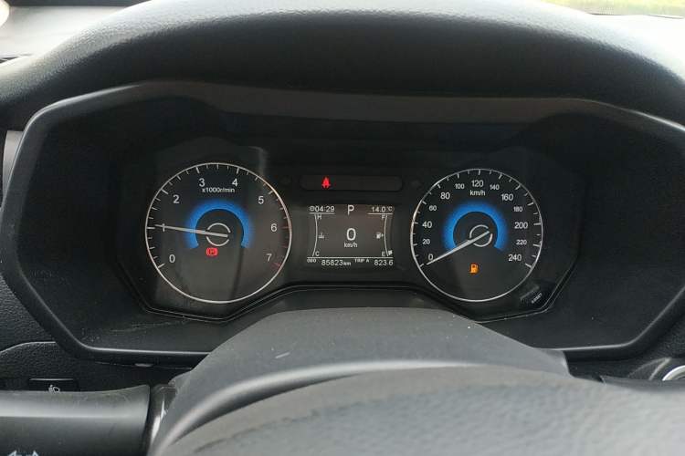 Used Dongfeng Fengon 580 2017 Revised Version 1.5T CVT Luxury Edition
