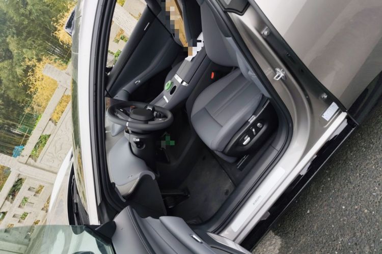 Used Xiaomi Auto YU7 2025 Ultra-Long Range All-Wheel Drive Pro Version
