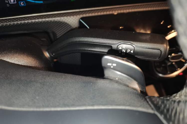 Used Mercedes-Benz A-Class 2019 A 200 L Sport Sedan Gear Lever