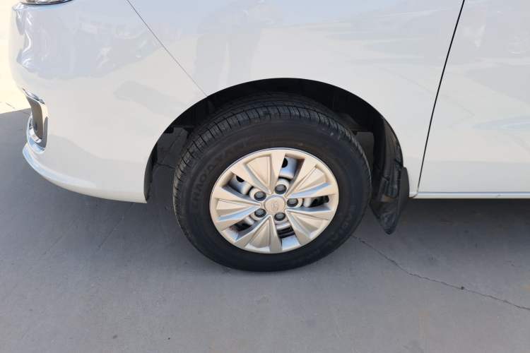 Used JAC Refine M3 2025 PLUS 1.8L Manual Classic Edition 5 Seats