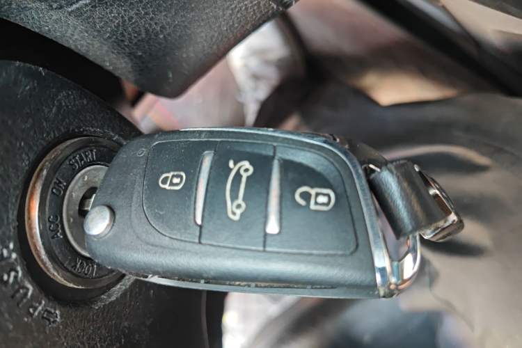 Used Subaru Forester 2013 2.0i Automatic Luxury Edition
