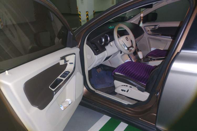 Used Volvo XC60 2012 T5 Zhiya Edition
