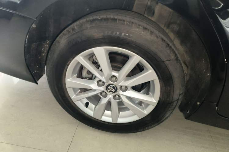 Used Toyota Camry 2018 2.0E Elite Edition Right Rear Wheel Hub