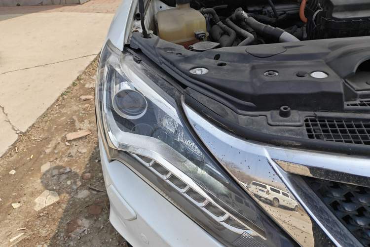 Used BYD Tang New Energy 2015 2.0T Four-Wheel-Drive Flagship Model