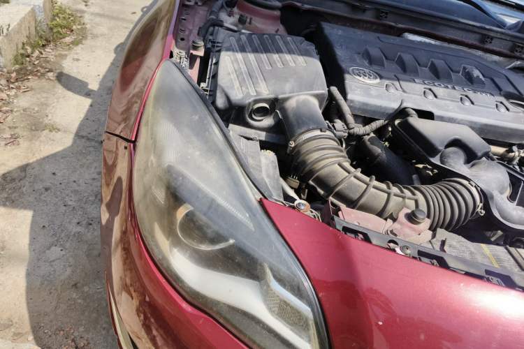 Used Buick Regal 2015 2.0L Leading Fashion Edition