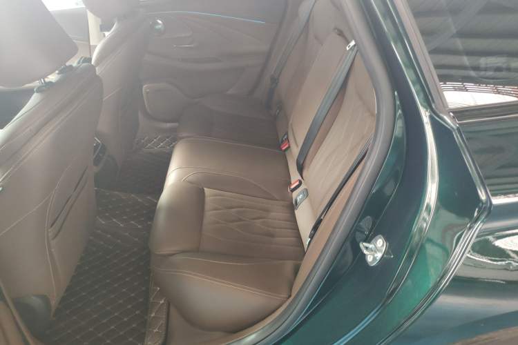 Used Chery Arrizo 8 2023 High-Performance Edition 2.0T DCT Powerfully Equipped