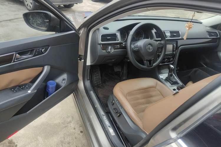 Used Volkswagen Passat 2014 2.0 TSI DSG Ultimate Edition
