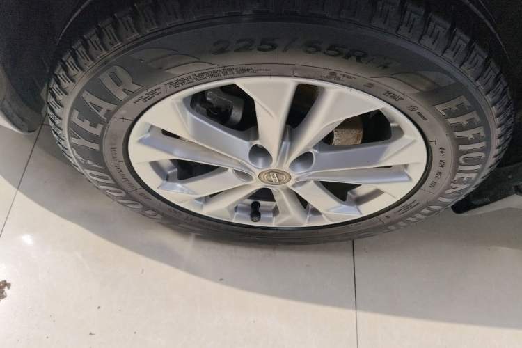 Used Nissan X-Trail 2015 2.0L CVT Comfort MAX Edition 2WD Exterior 4