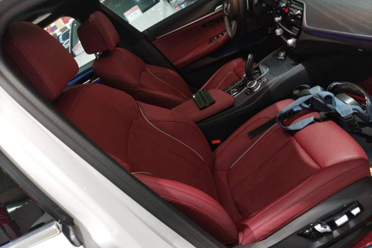 Used BMW 5 Series 2022 Second Facelift 530Li Luxury Version M Sport Package