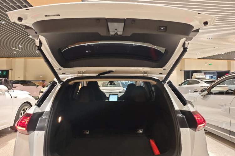 Used XPeng G3 2022 G3i 460G+ Trunk