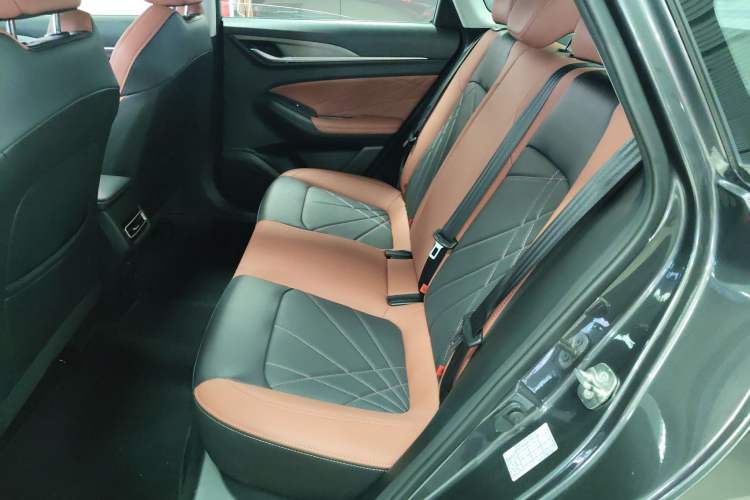 Used CHANGAN Eado 2023 Changan Edition PLUS Blue Whale NE 1.4T GDI DCT Prestige Version