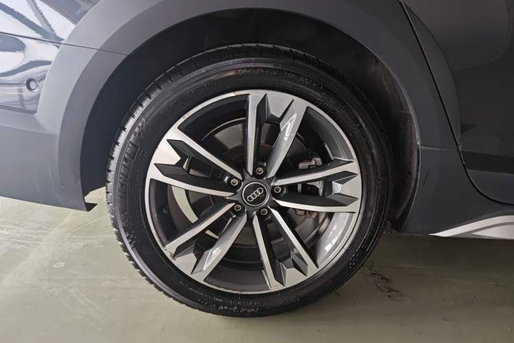 Used Audi A4 2022 allroad quattro