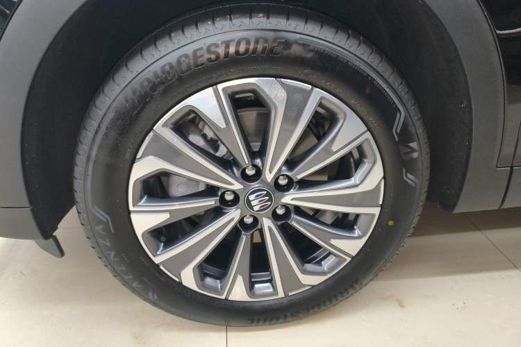 Used Buick Envision 2025 Encore Plus 28T All-Wheel-Drive Platinum Edition