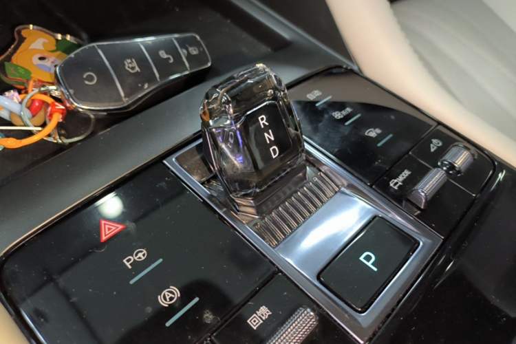 Used BYD Song PLUS New Energy 2025 EV Intelligent Driving Version 520km Premium Model Gear Lever