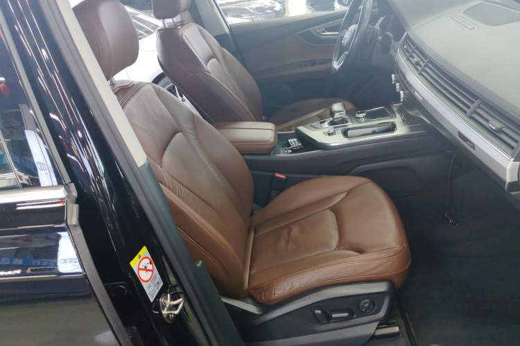 Used Audi Q7 2016 45 TFSI Technology Edition
