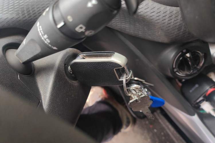 Used Peugeot 2008 2014 1.6L Automatic Trend Edition Vehicle Key