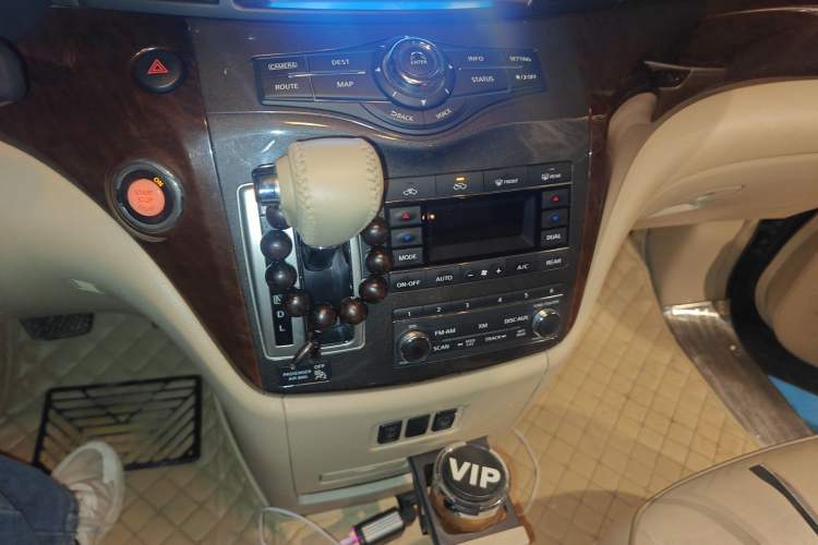 Used Nissan Quest 2015 3.5L SL Gear Lever