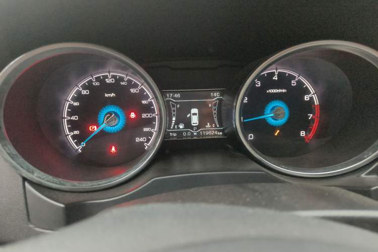 Used Zotye SR7 2016 1.5T CVT Cube Heart Edition China V Standard