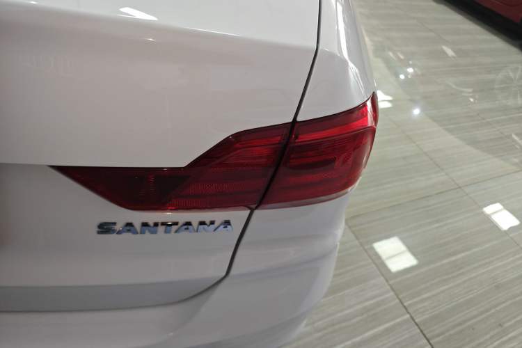 Used Volkswagen Santana 2021 1.5L Automatic Fashion Edition Right Rear Taillight