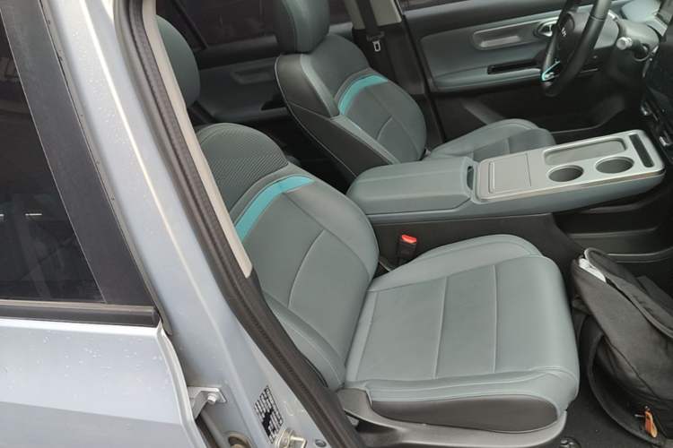 Used AION Y 2023 Younger Star Edition