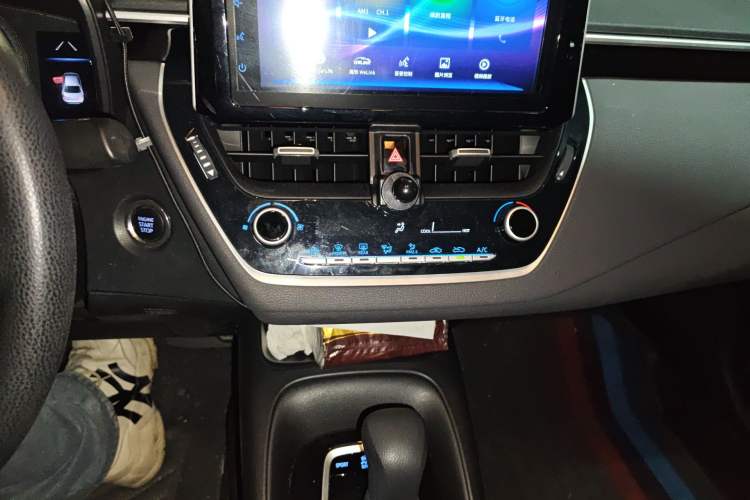 Used Toyota Levin 2019 185T CVT Luxury Edition China VI Standard Audio And AC Panel