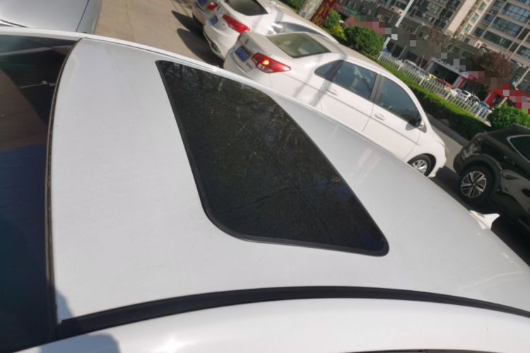 Used Geely Auto Emgrand 2017 Sedan Million Edition 1.5L Manual - Upward Version Roof