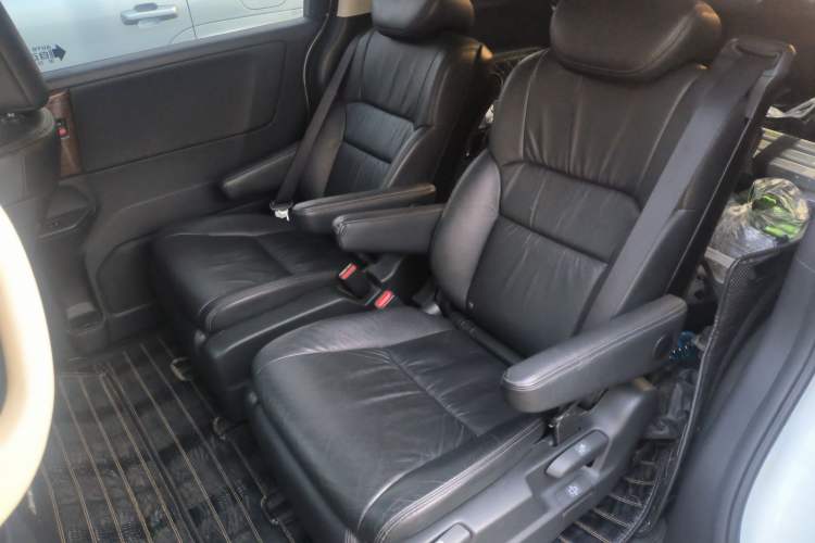 Used Honda Odyssey 2015 Updated Version 2.4L Smart Edition
