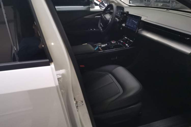 Used Wuling Xingguang 2024 Co-creation Edition 150 Standard Model