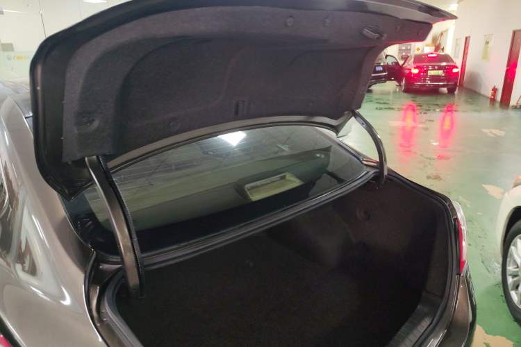 Used Nissan Teana 2014 Duke 2.5L XV Deluxe Edition
