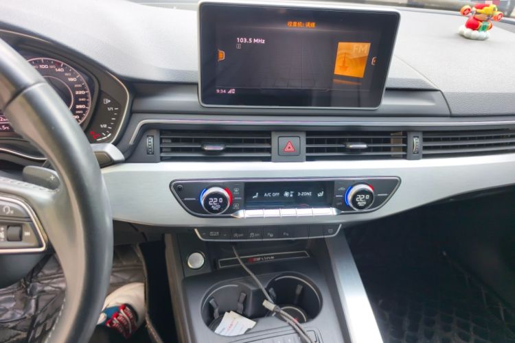 Used Audi A4L 2019 40 TFSI Fashion Edition China VI Emission Standard
