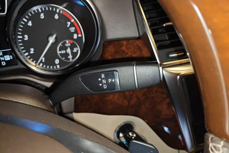 Used Mercedes-Benz M-Class 2012 ML 350 Luxury Edition