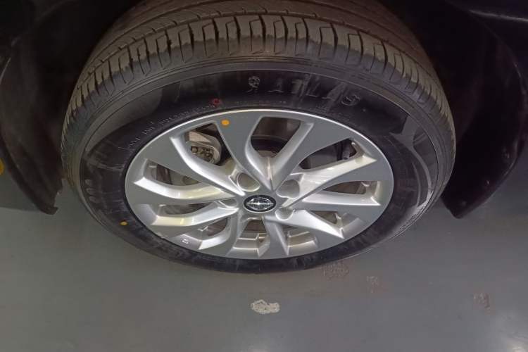 Used Nissan Sylphy 2024 Facelifted Three Classic 1.6XE CVT Comfort Edition Left Front Wheel Hub