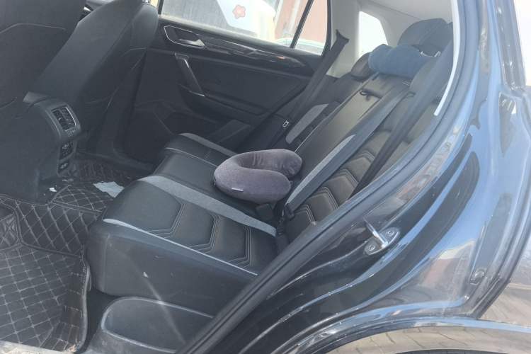 Used Volkswagen Tayron GTE Plug-in Hybrid 2020 1.4T Luxury Model Left Rear Seat