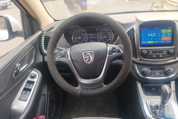 Used Baojun 560 2016 1.8L iAMT Luxury Model
